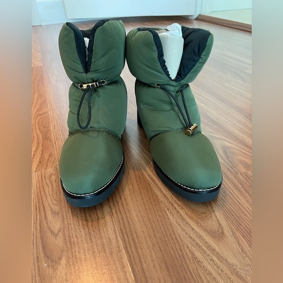 JCrew Elsa Puffer Boot With Primaloft - Picture 1 of 16